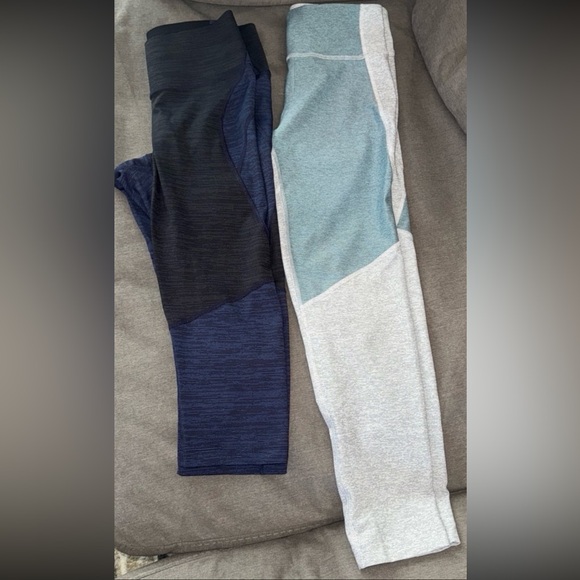 Outdoor Voices Lot of 2 size small leggings… navy blue crop capri style - Picture 3 of 8